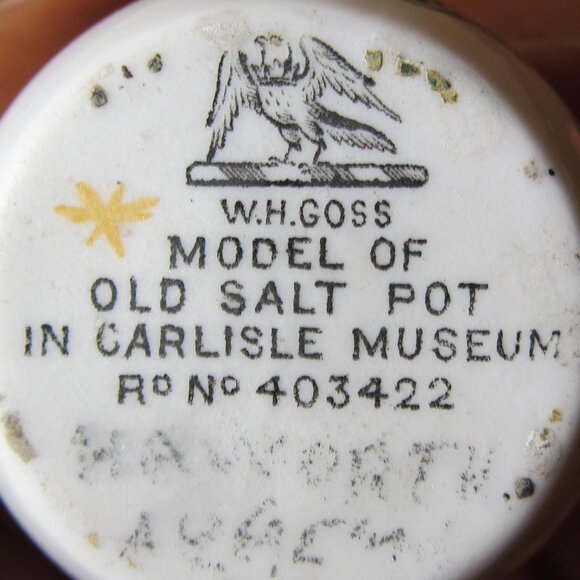 W.H. Goss crested heraldry china vintage Easingwold (GC067 Grace) - Picture 6 of 6